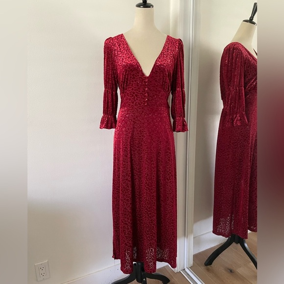 Sold out - Picture 2 of 10